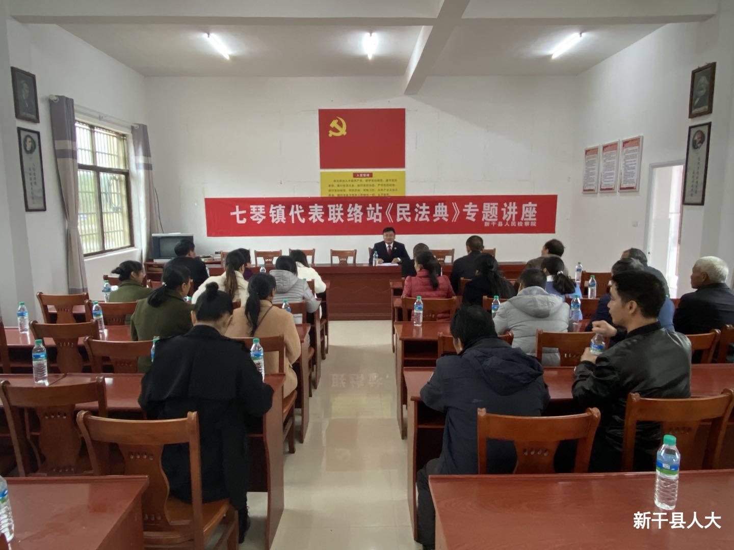 县检察院检察长刘崇幼到七琴联络工作站 履行人大代表职责