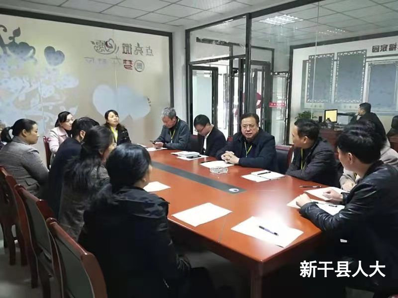 杨九根到人大代表联络工作站开展公开接待选民活动